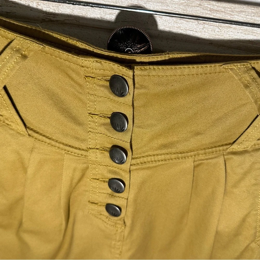 Women's Mustard Button-Front Skirt NWT - Picture 4 of 4